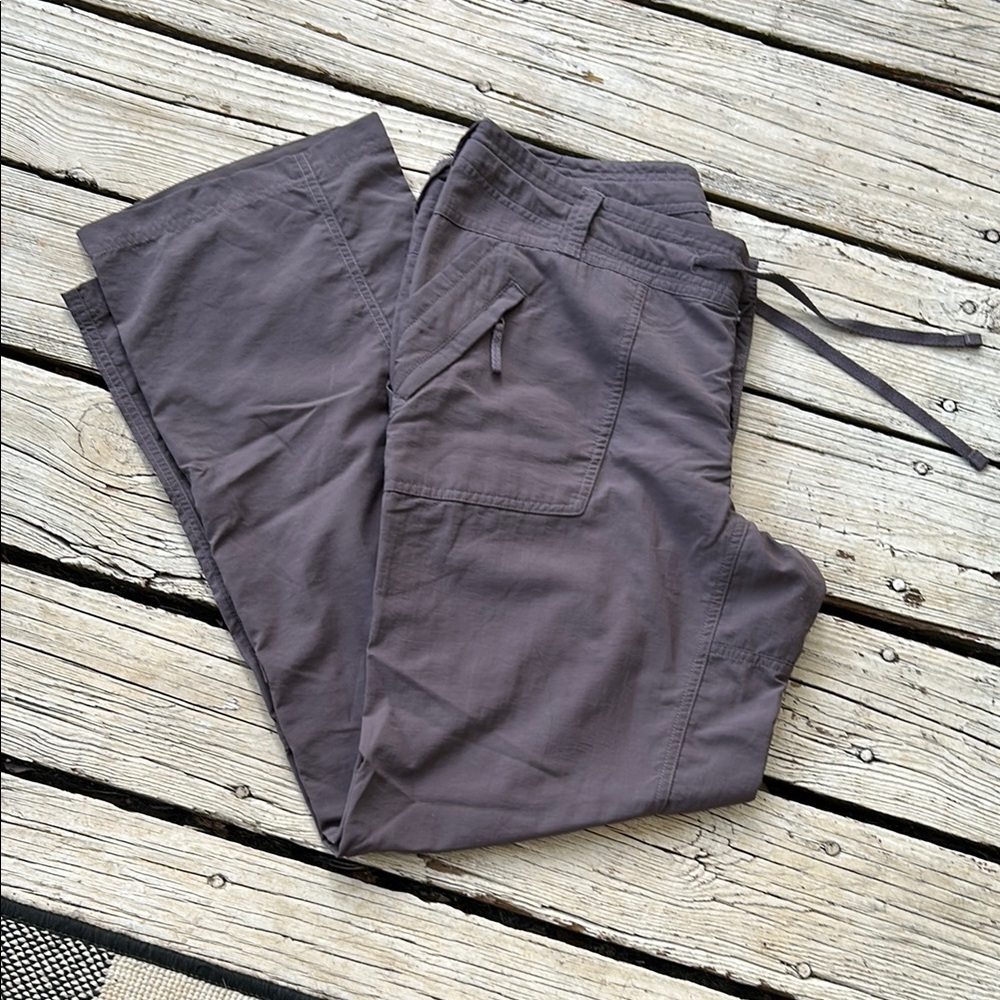 The North Face Women's Gray Cargo Pants